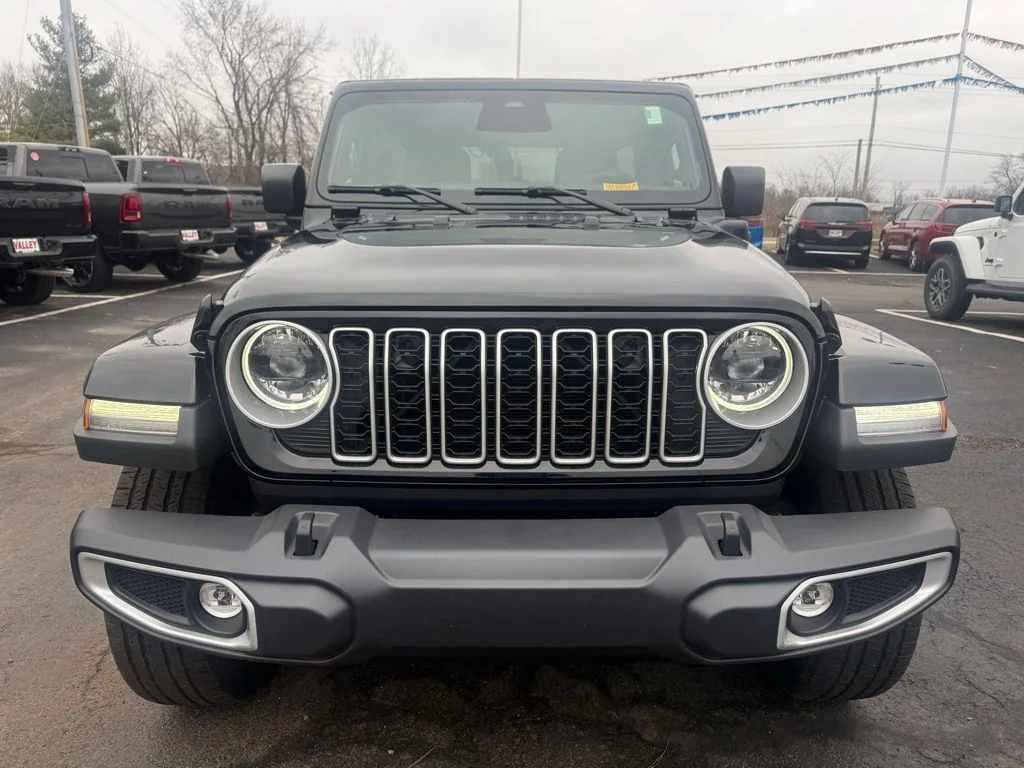 Used 2025 Black Jeep Sahara 4xe image 9