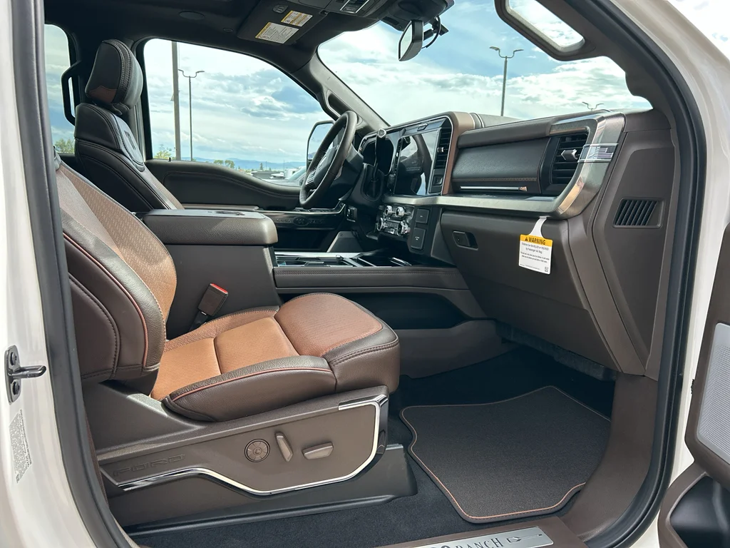 New 2026 Star White Metallic Tri-Coat Ford F-350® King Ranch® image 24