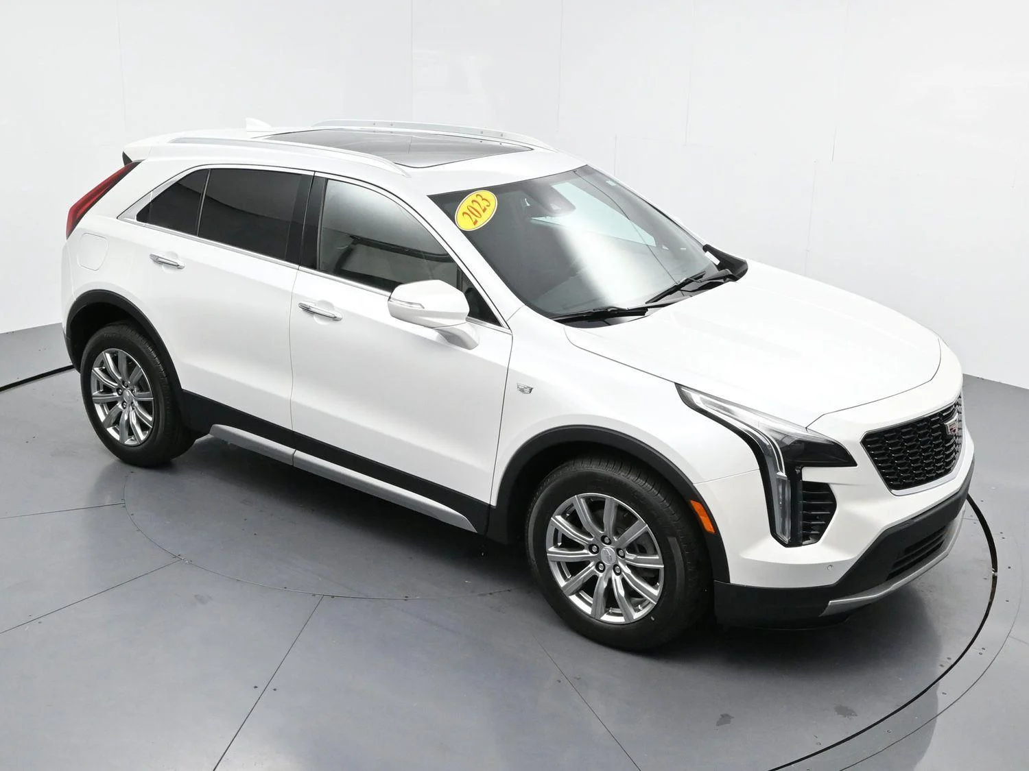 Used 2023 Crystal White Tricoat Cadillac Premium Luxury image 35