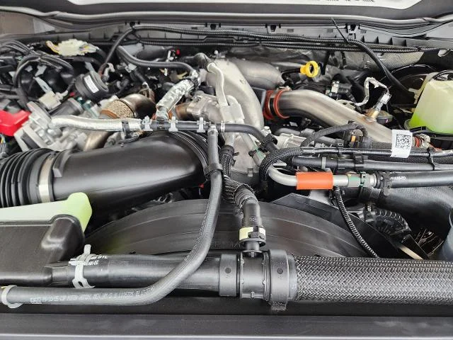 New 2026 Glacier Gray Metallic Tri-Coat Ford F-250® Lariat® image 45