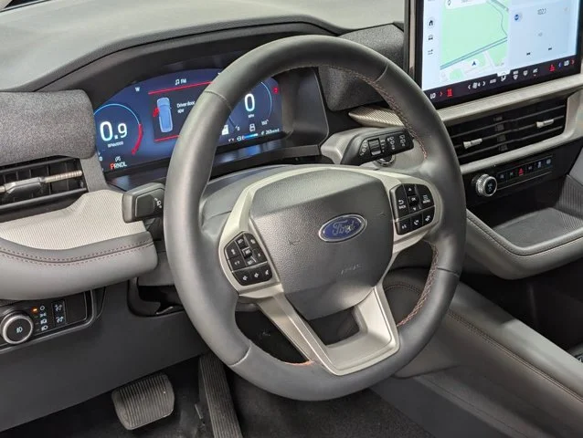 New 2026 Star White Metallic Tri-Coat Ford Active image 39