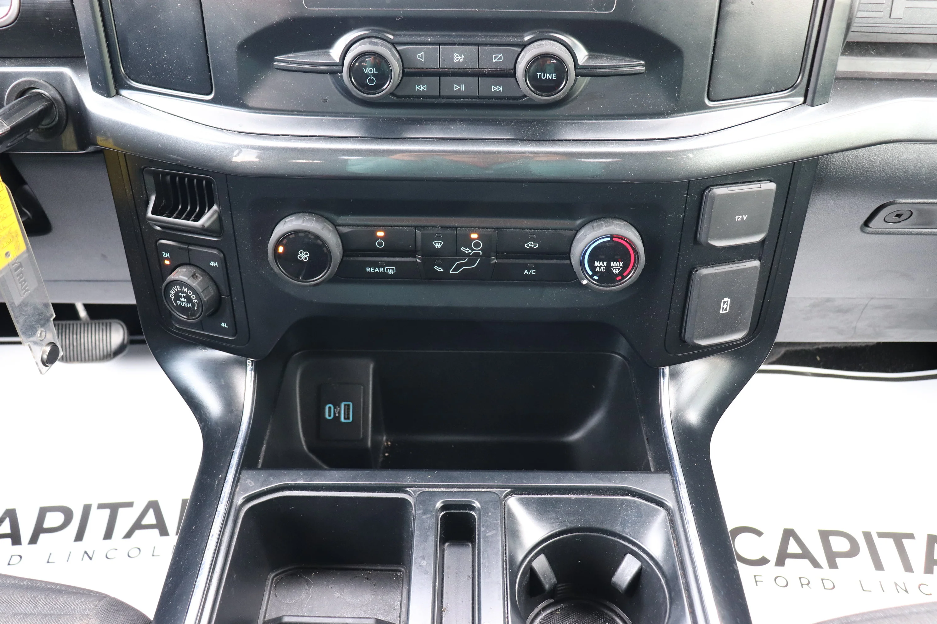 Used 2023  Ford XL 4WD SuperCrew 5.5