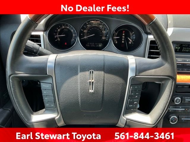 Used 2010  Lincoln Base image 39