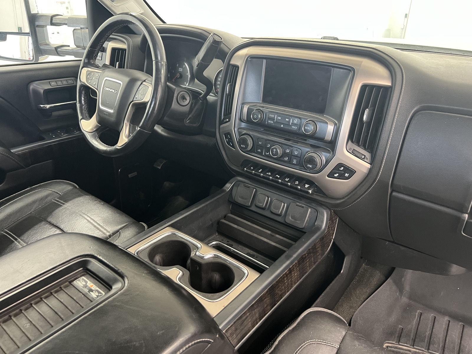 2016 GMC Sierra 3500 Denali HD Denali - Photo 29