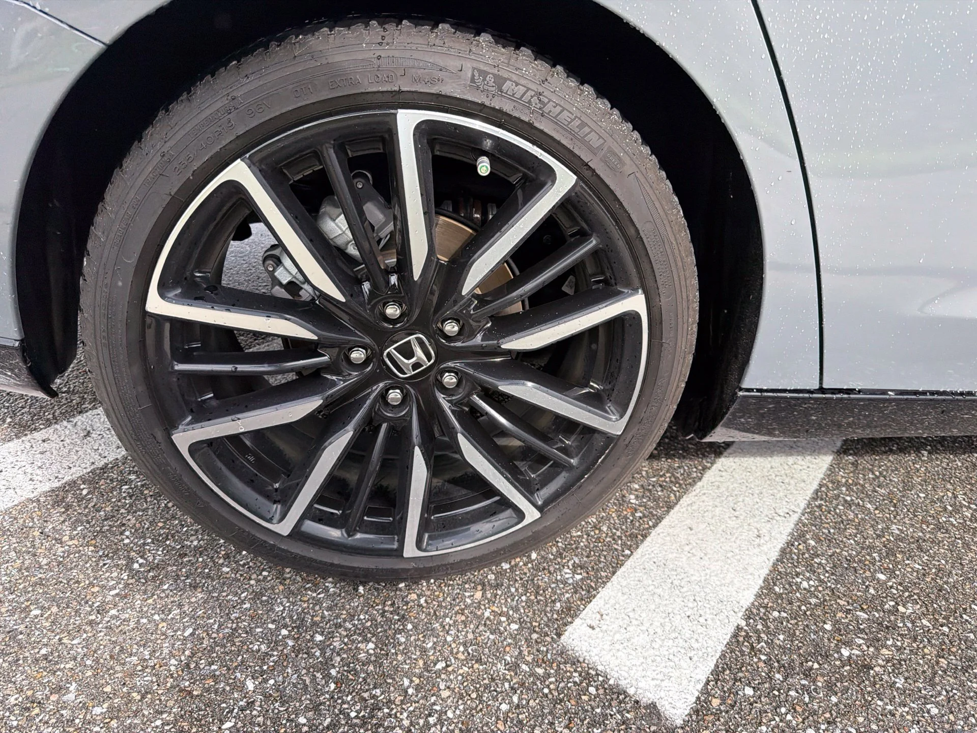 Certified Used 2024 Urban Gray Pearl Honda Touring image 11