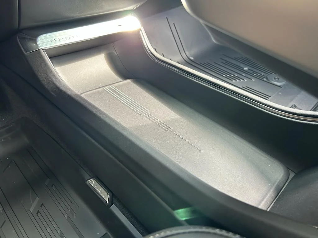 2025 Cadillac LYRIQ Luxury 2 - Photo 19