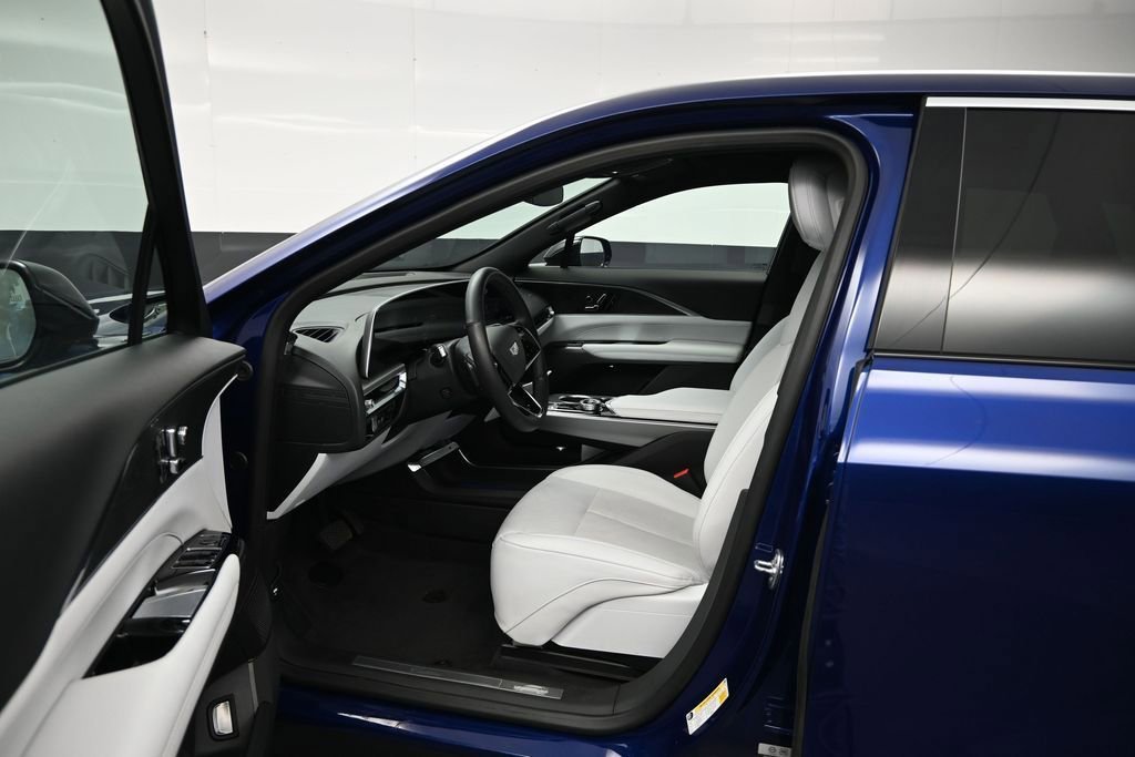 2024 Cadillac LYRIQ Luxury 1 - Photo 9