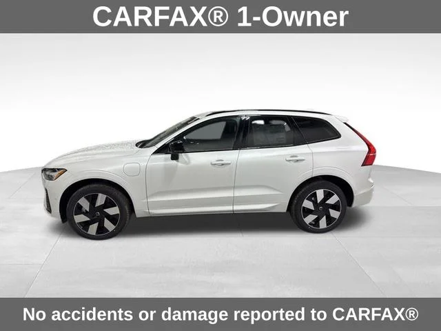 Used 2025 White Volvo T8 Plus image 3
