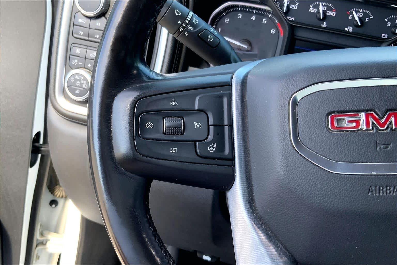 Used 2019 Summit White GMC SLT image 23