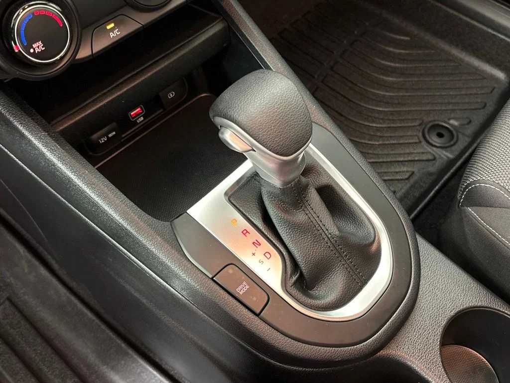 Used 2024 Red Kia LXS image 32