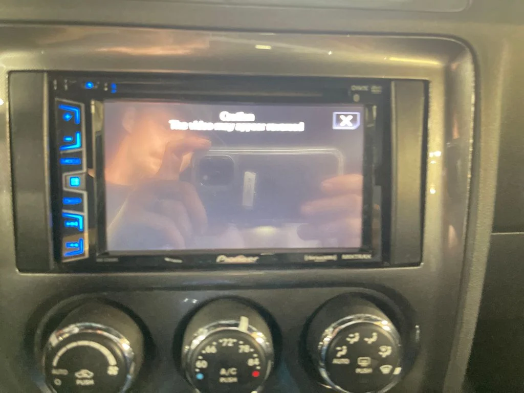Used 2013 Black Dodge SXT image 23