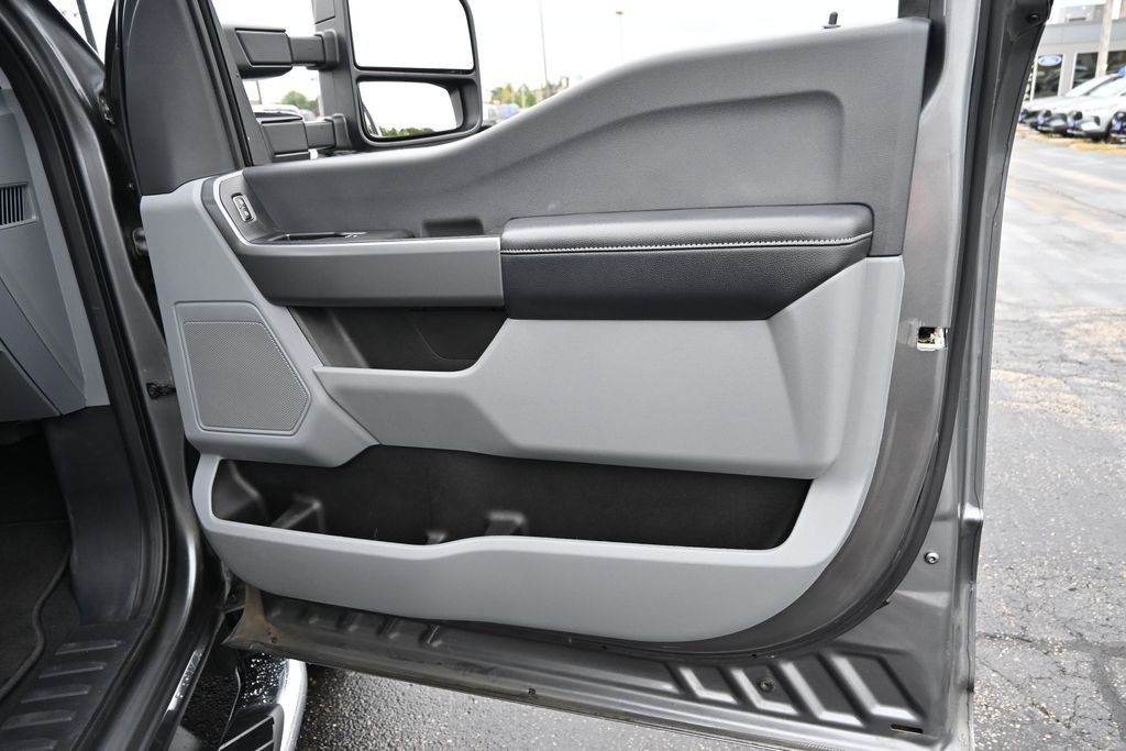 Used 2024 Gray Ford XLT image 22