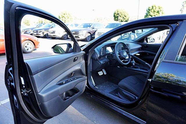 New 2026 Black Hyundai SEL Sport image 37