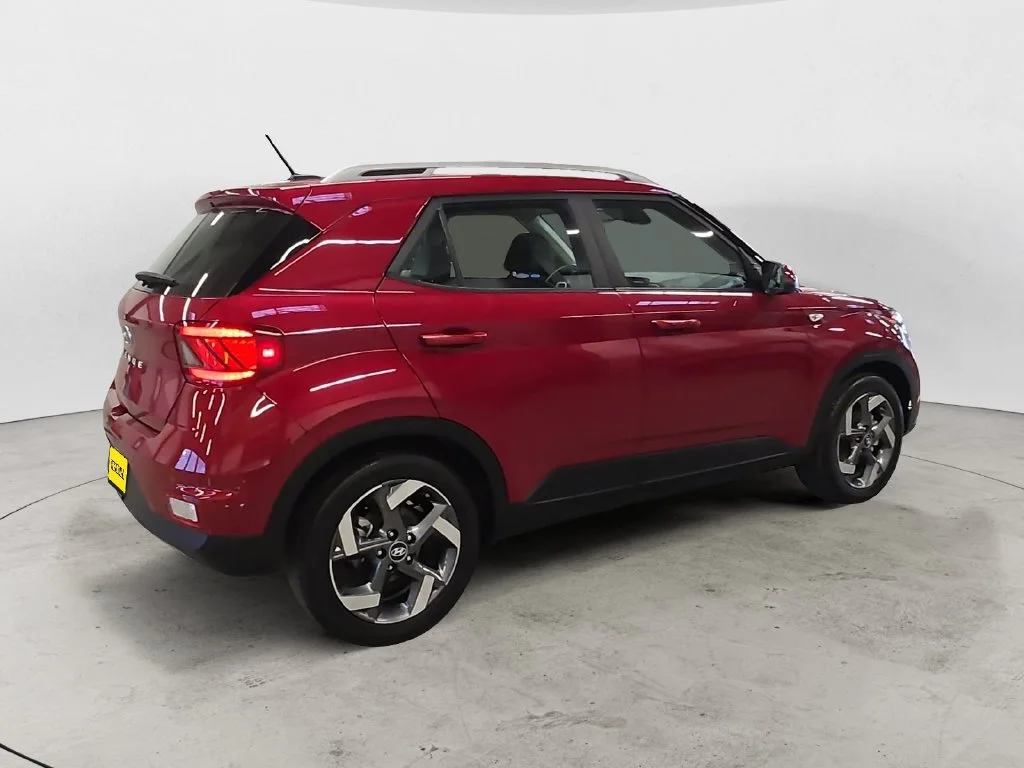 Used 2025 Red Hyundai Limited image 8