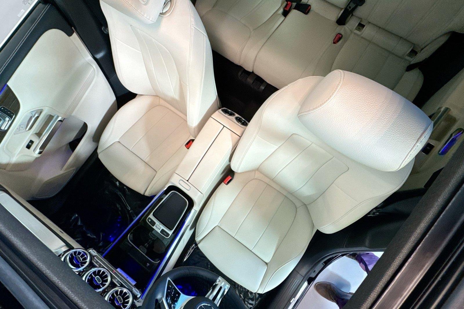 New 2026 Night Black Mercedes-Benz GLB 250 image 19