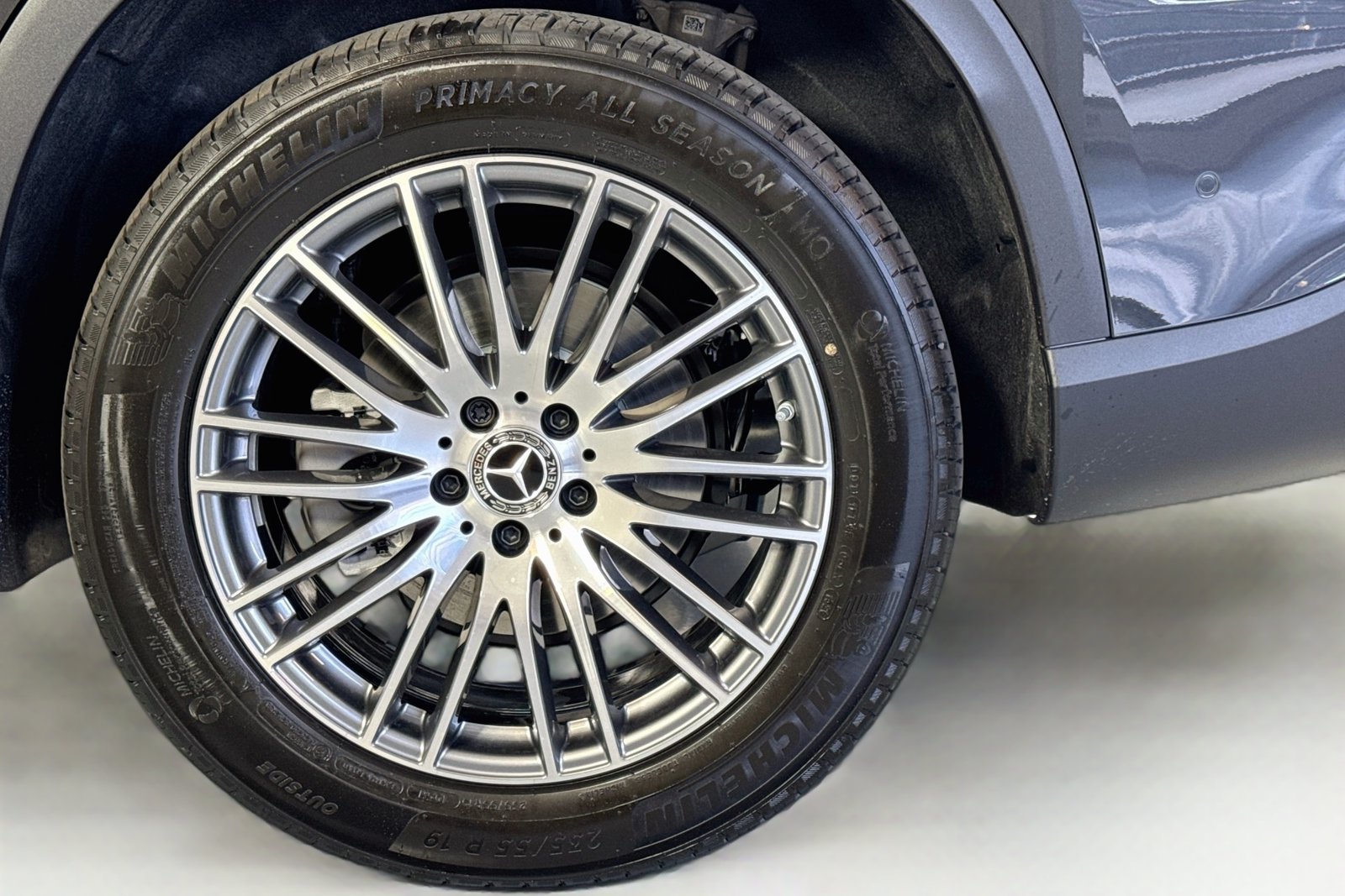 New 2026 Graphite Grey Metallic Mercedes-Benz GLC 300 image 29