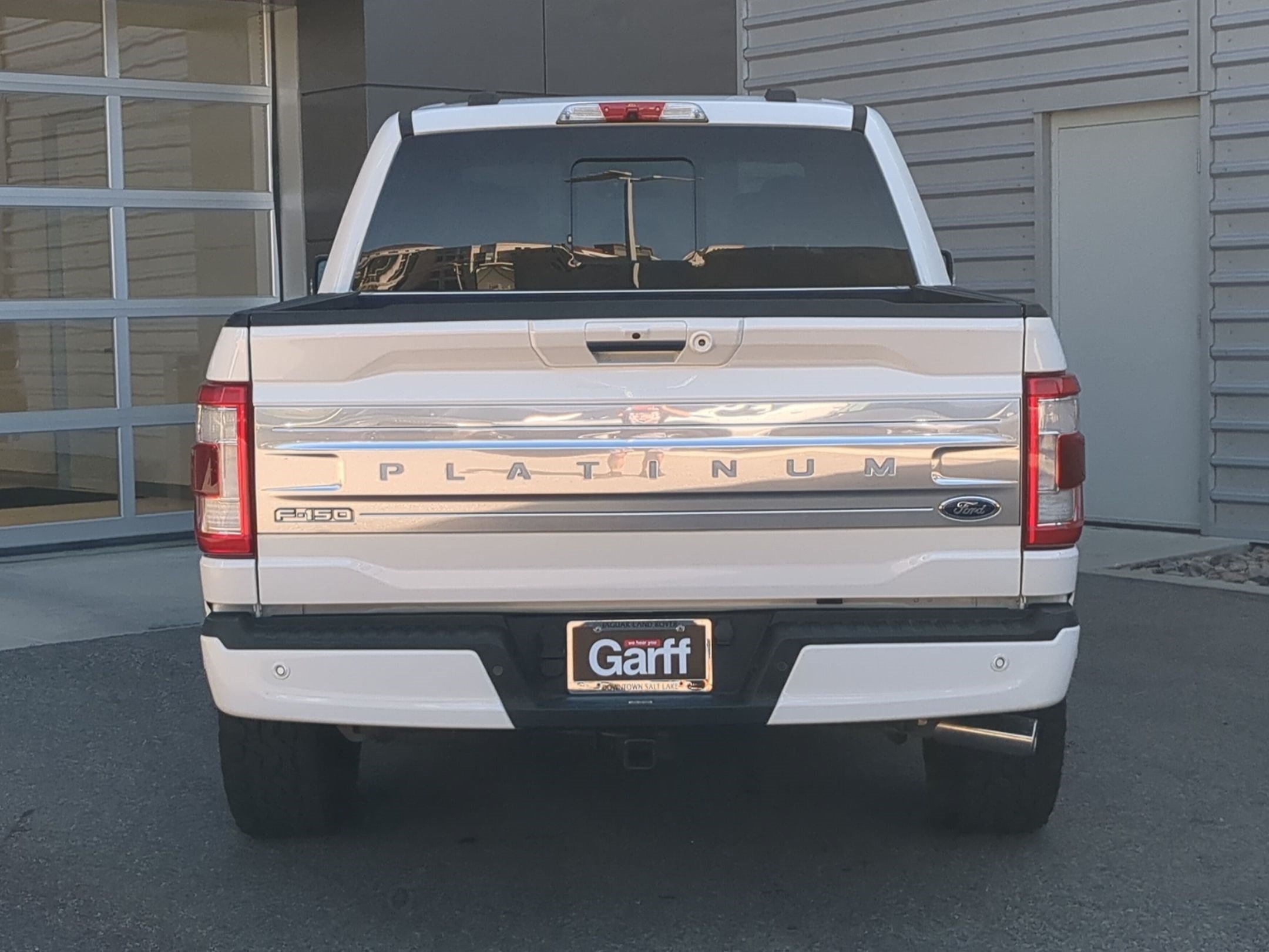 Used 2022 Star White Metallic Tri-Coat Ford Platinum image 6