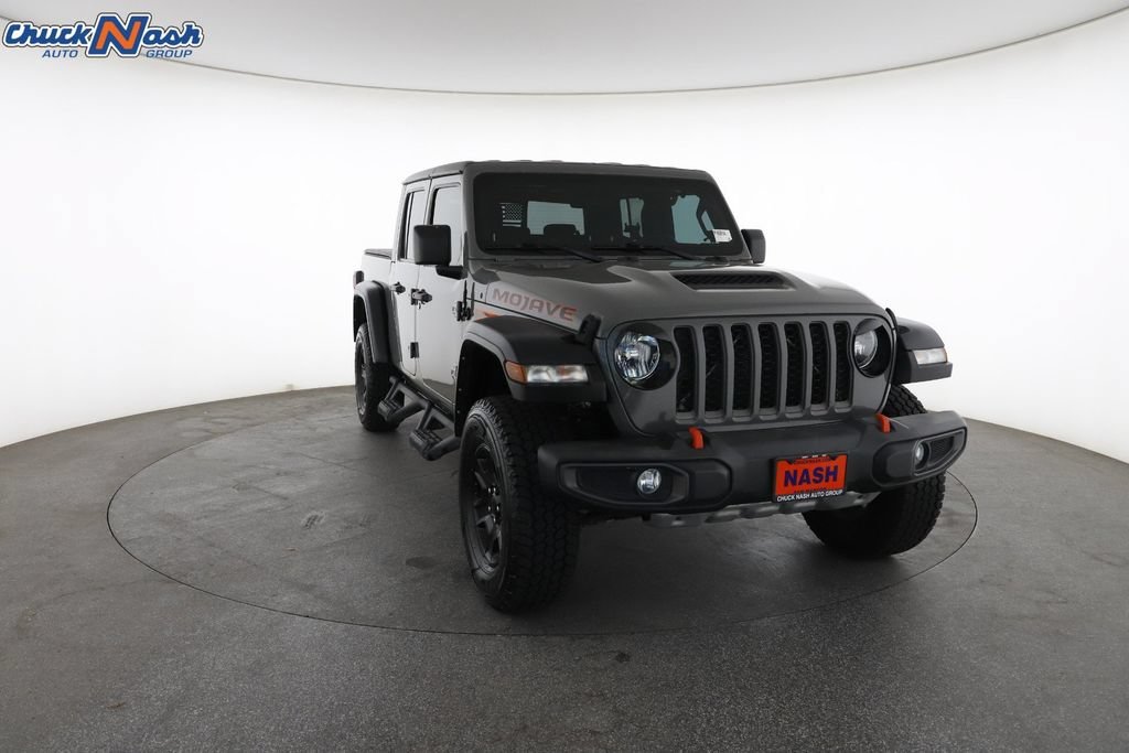 Used 2021  Jeep Mojave image 3