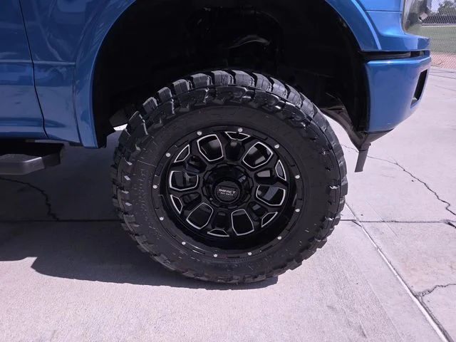 Used 2020 Blue Ford XLT image 23