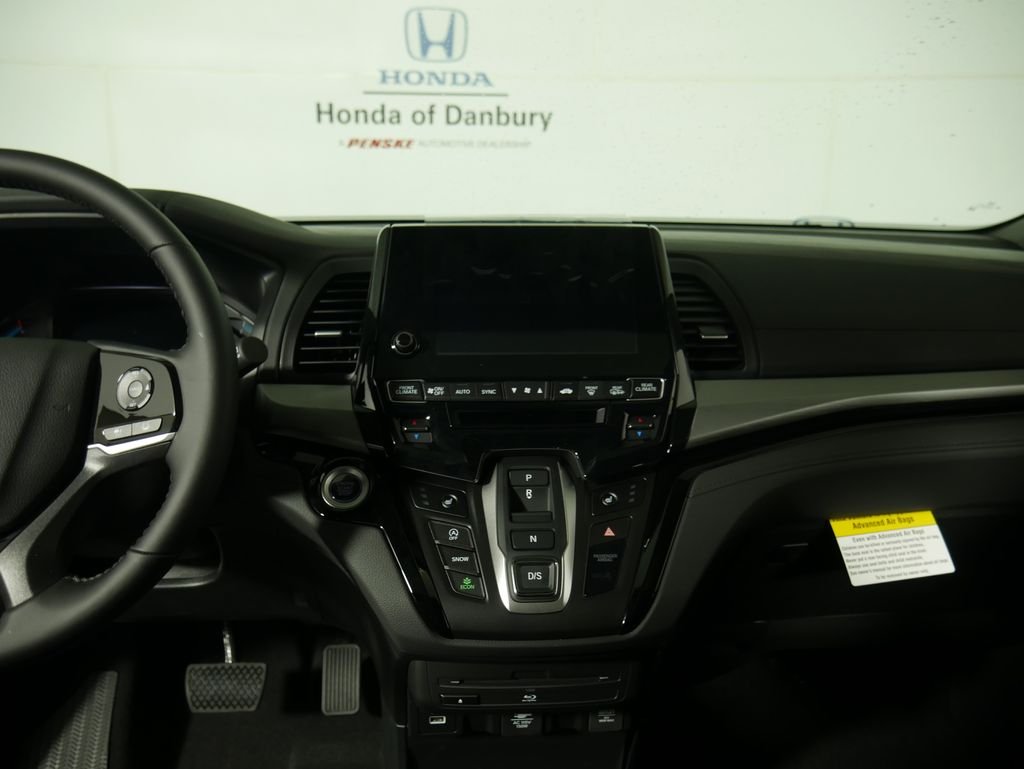 2026 Honda Odyssey Touring - Photo 12
