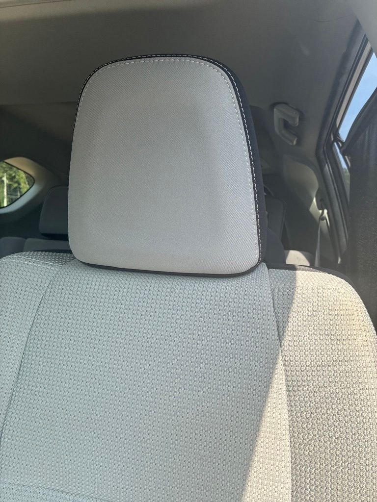 Used 2018 Gray Toyota XLE image 5