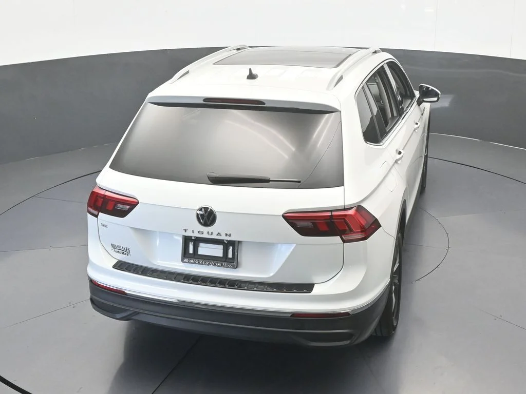 Used 2023 White Volkswagen 2.0T SE image 51