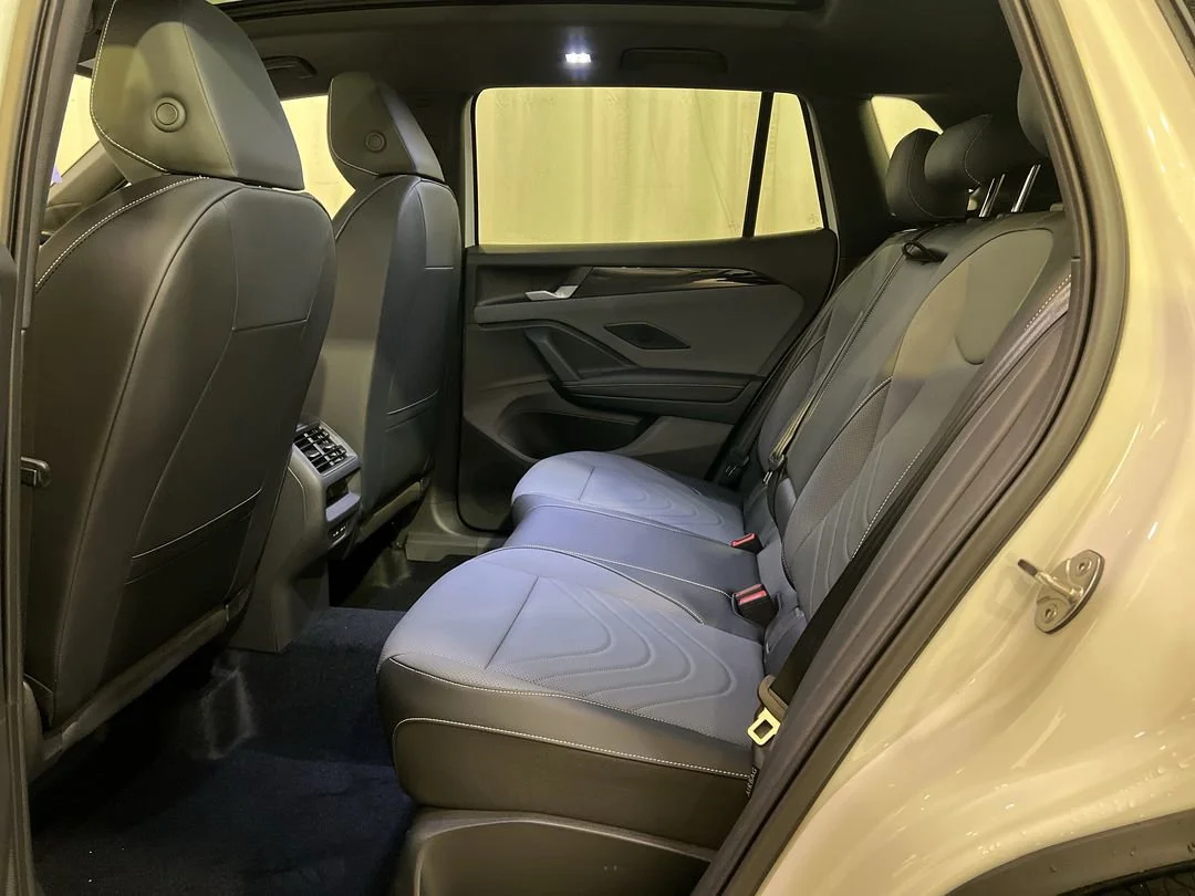 2026 Volkswagen Tiguan SE R-LINE BLACK - Photo 19