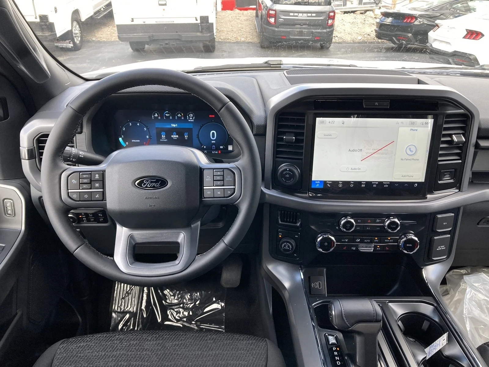 New 2026 Oxford White Ford XLT image 10