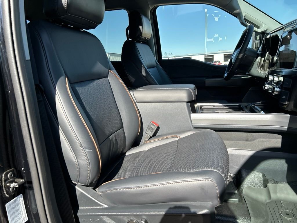 New 2026 Agate Black Metallic Ford Lariat image 47