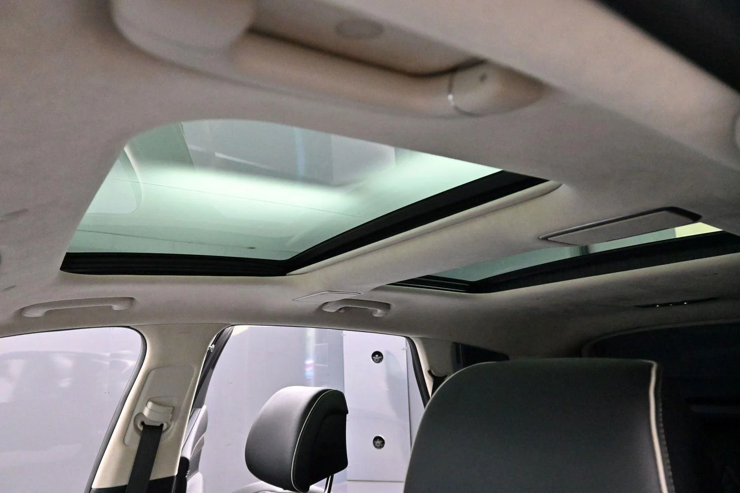 Used 2023  Genesis 3.5T AWD image 28