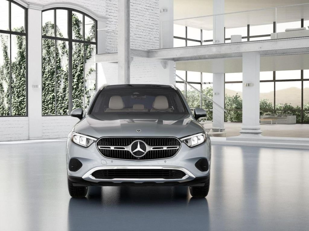 New 2027 Silver Mercedes-Benz GLC 300 image 7