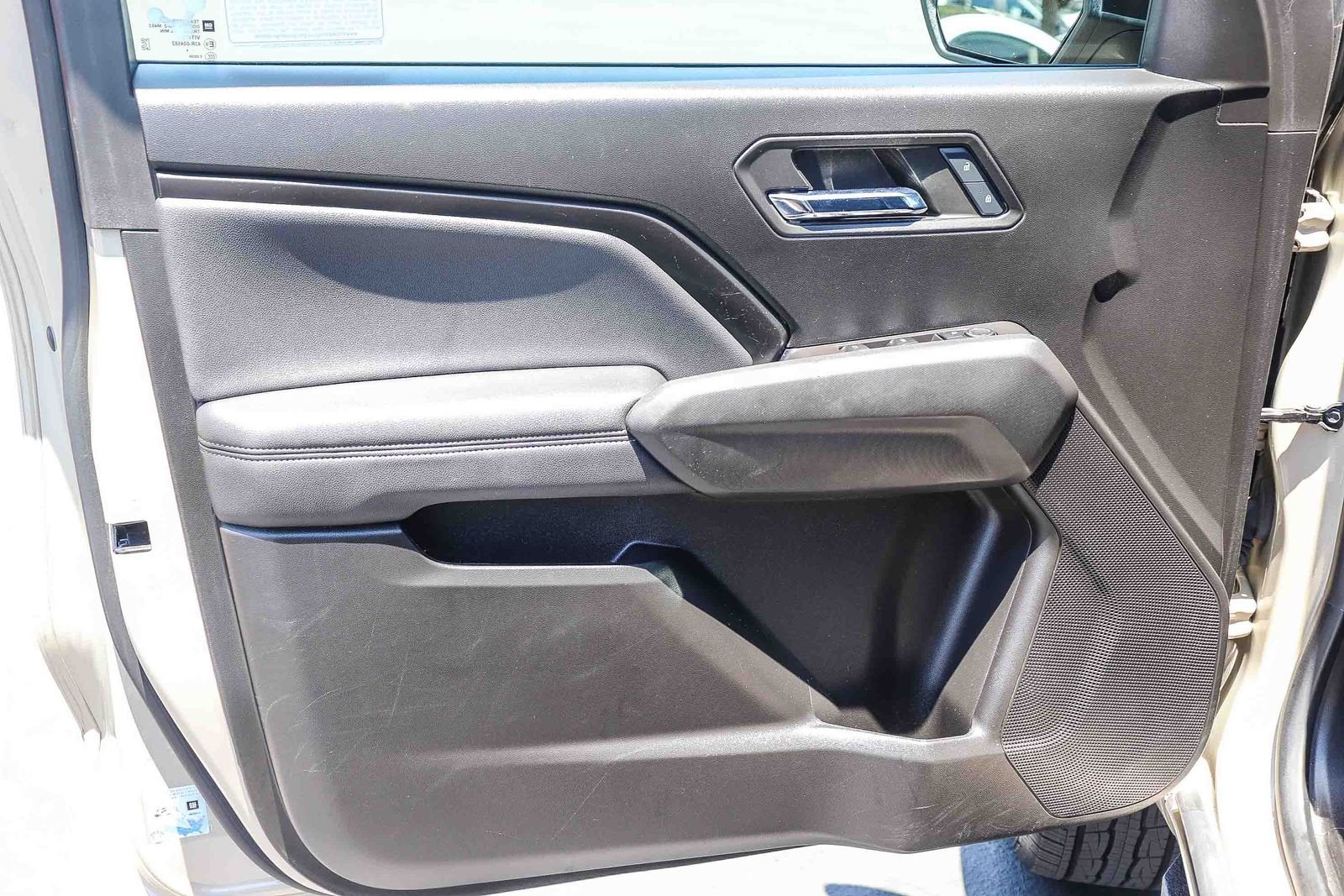 Used 2024 Desert Sand Metallic GMC Elevation image 26