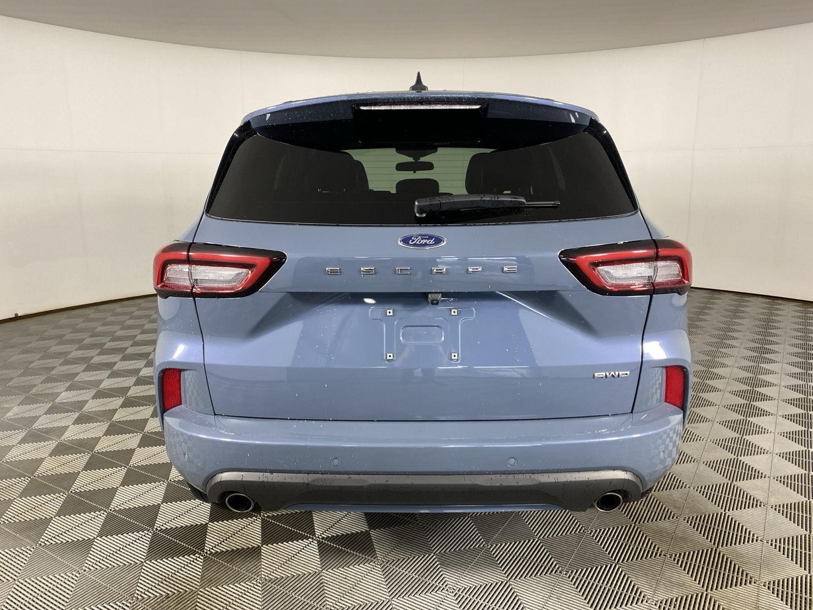 Used 2023 Vapor Blue Ford ST-Line image 6