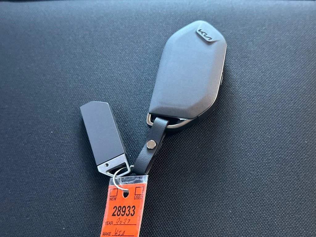 New 2027 Blue Kia S image 21