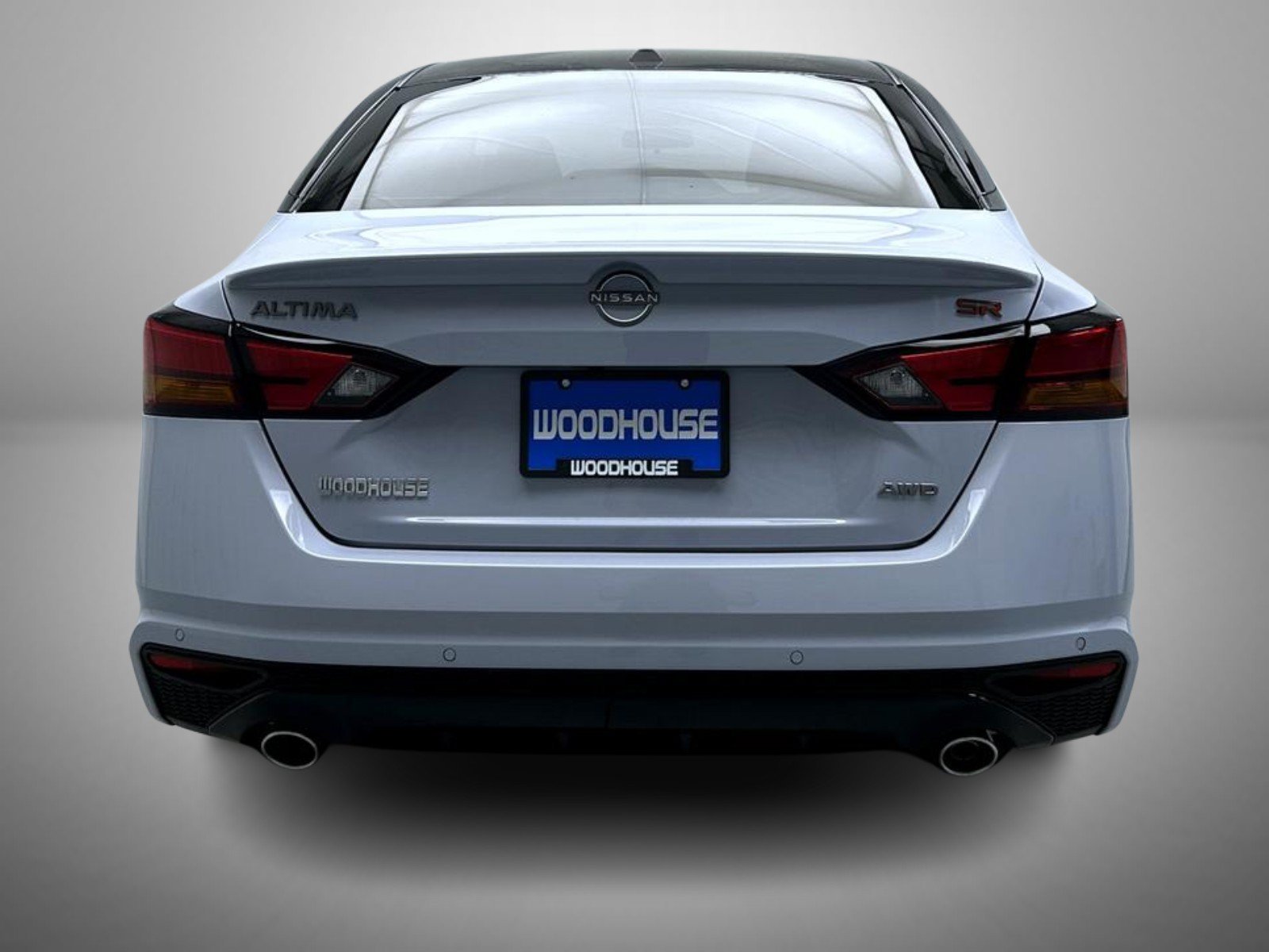 New 2026 Gray Sky Pearl / Super Black Two-tone Nissan 2.5 SR image 6