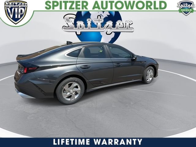 New 2026 Gray Hyundai SE image 35