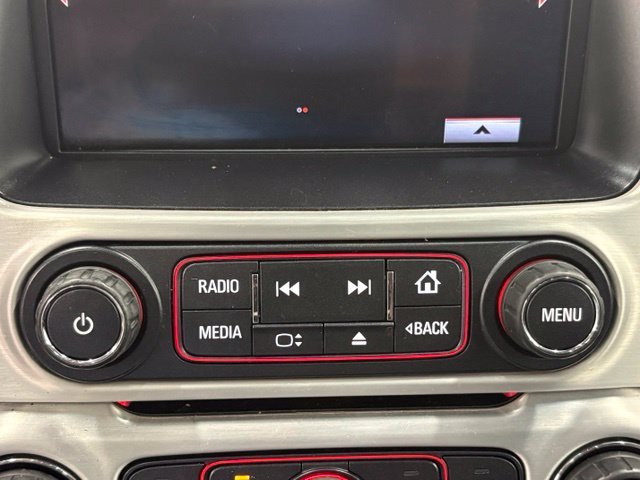Used 2016 Black GMC SLT image 38
