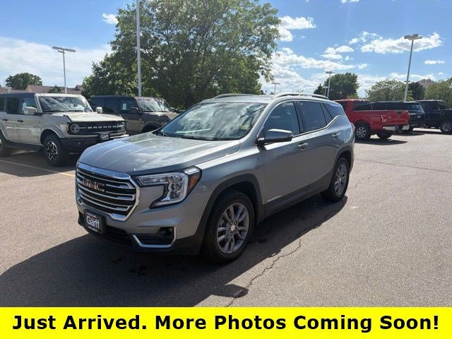 2024 GMC Terrain SLT AWD's photo