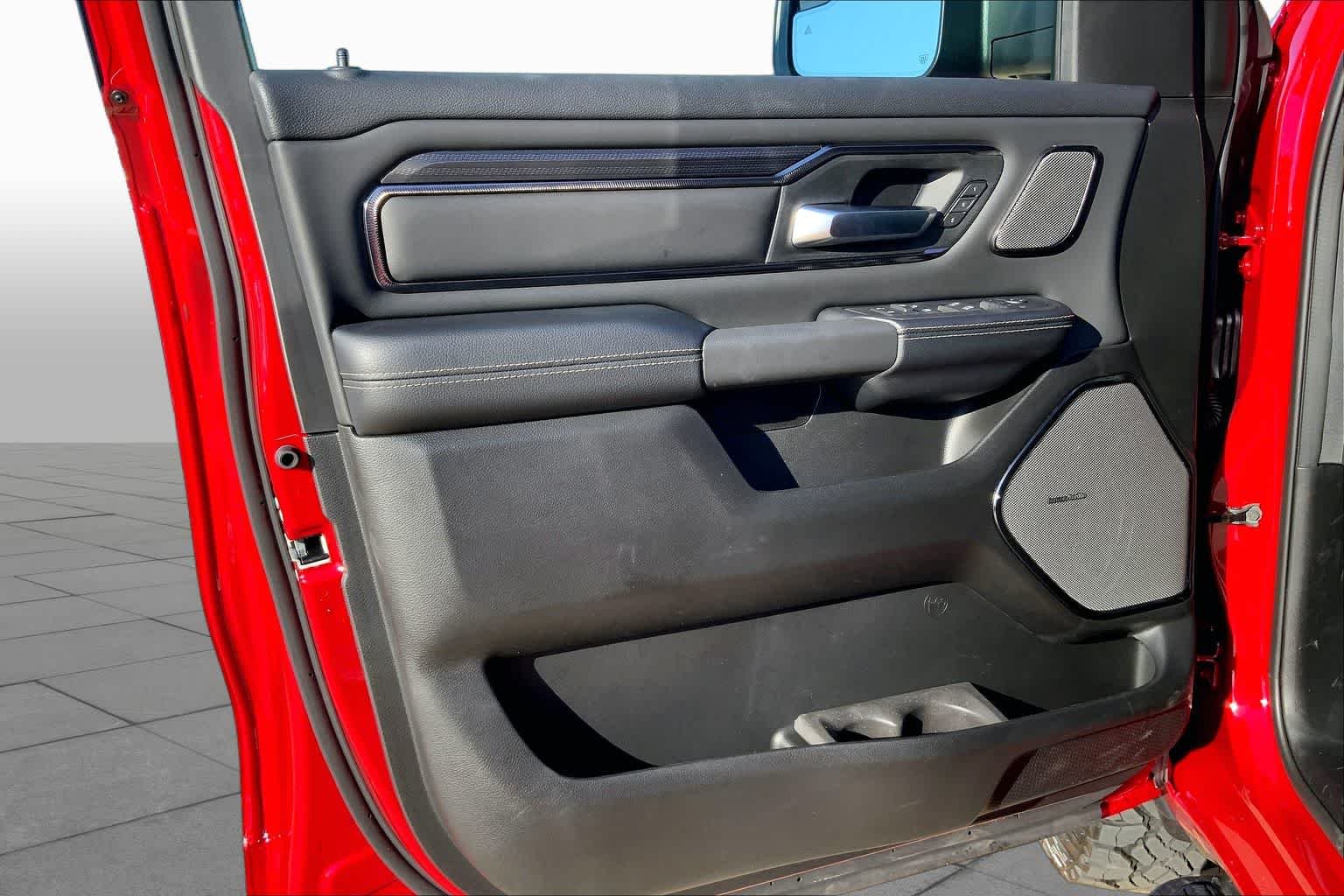 New 2026 Molten Red Pearl-Coat Exterior Paint RAM Rebel image 10
