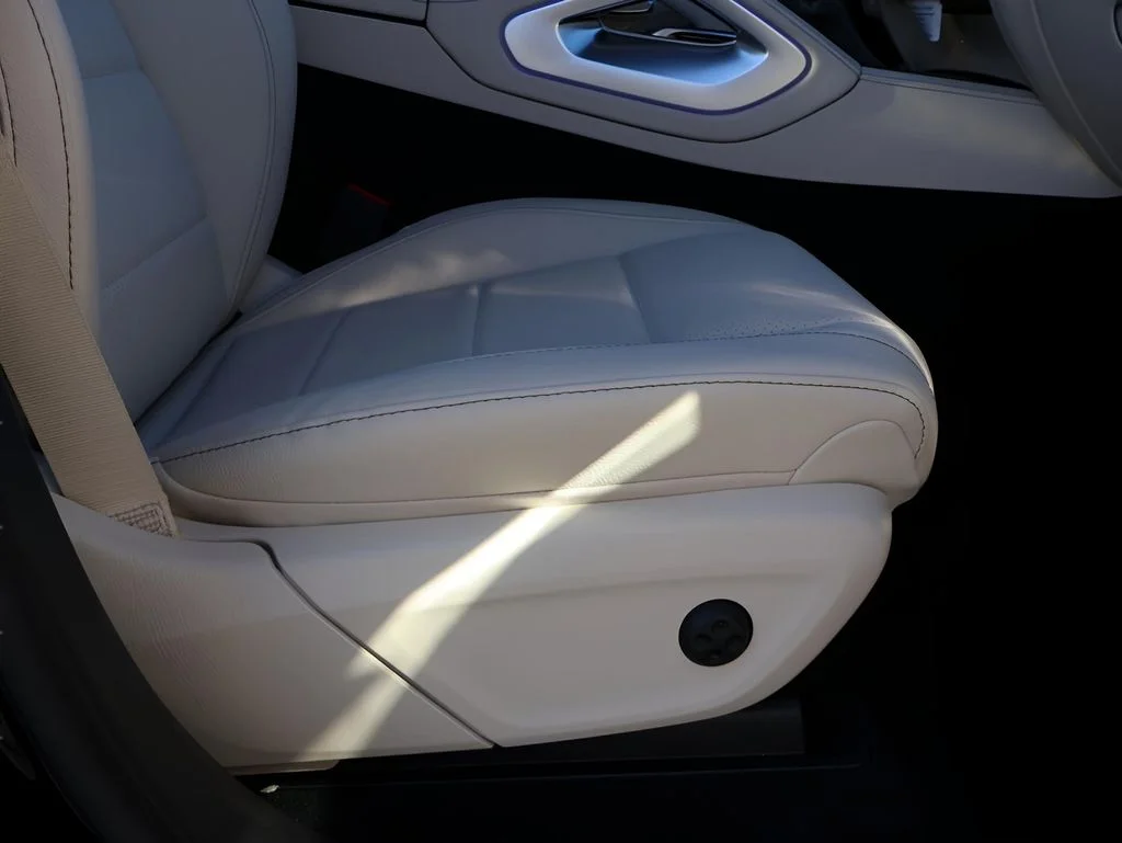 New 2026 Obsidian Black Metallic Mercedes-Benz GLE 350 image 12