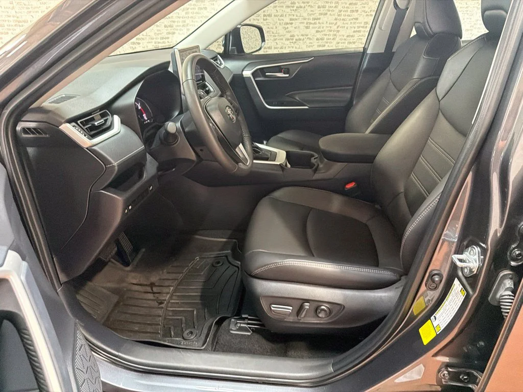 Used 2024 Magnetic Gray Metallic Toyota XLE Premium image 25