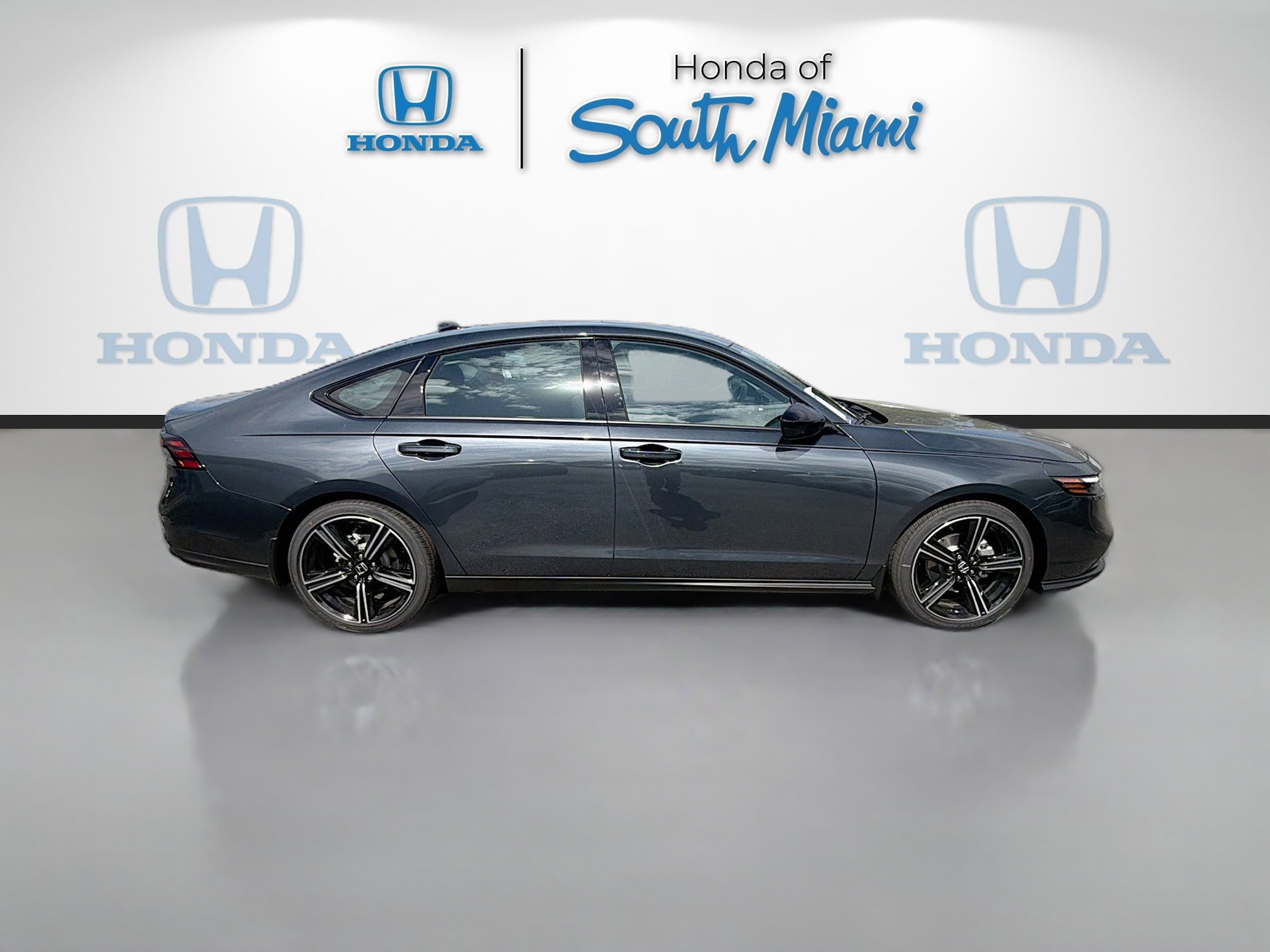 New 2026 Meteorite Gray Metallic Honda SE image 8