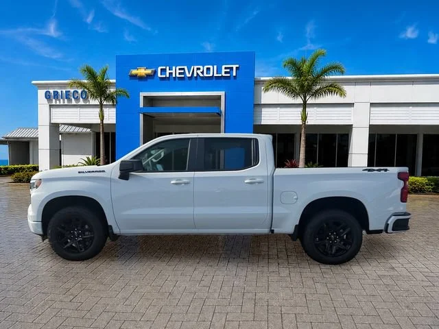 New 2026 Summit White Chevrolet RST image 4