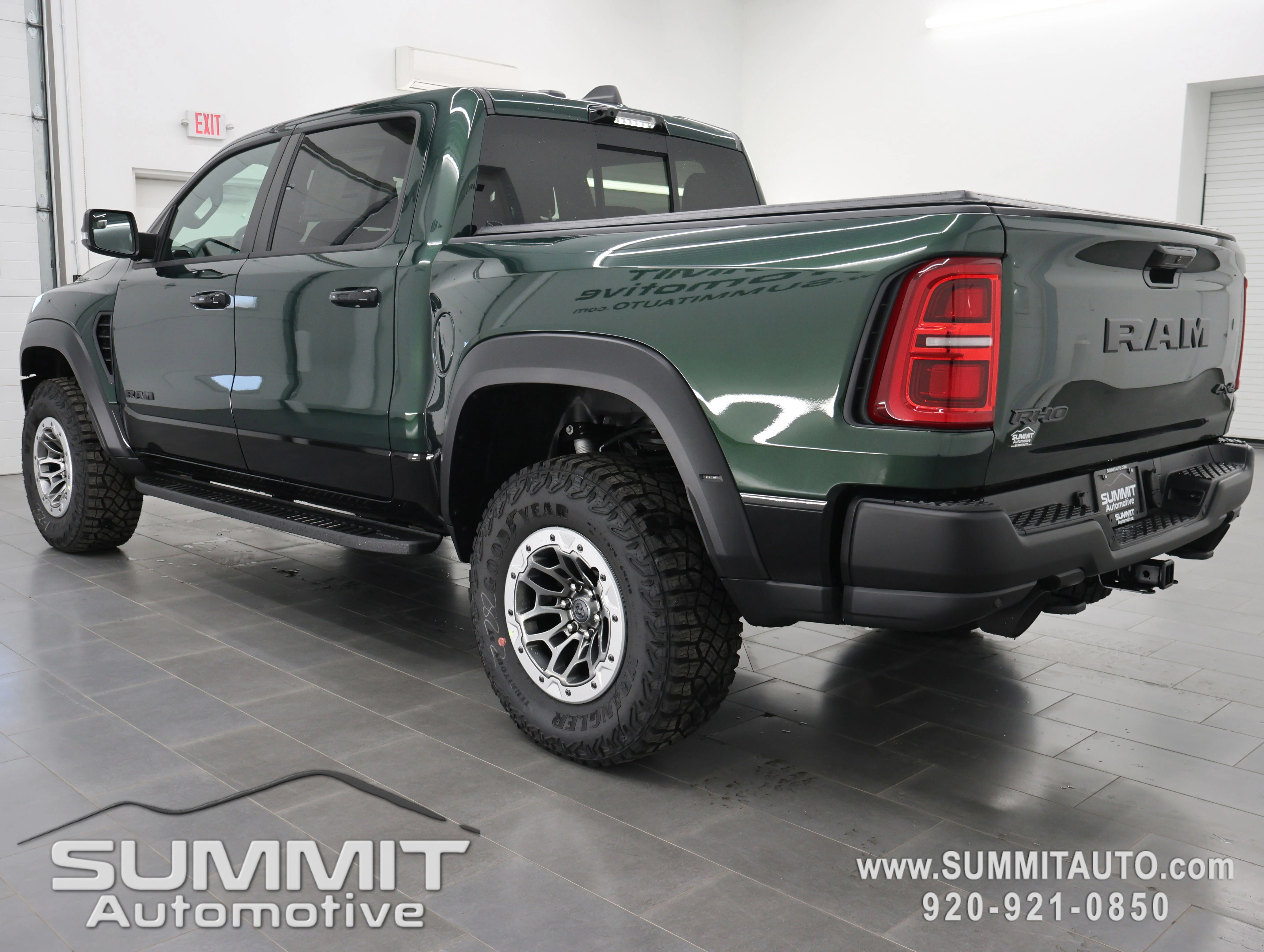 New 2026 Serrano-Green Metallic Exterior Paint RAM RHO image 6