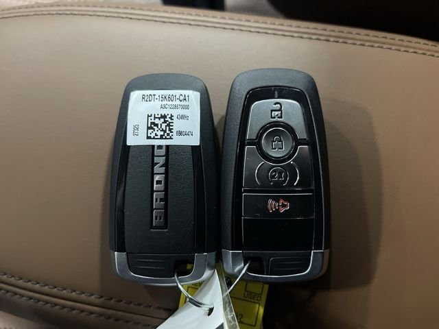 Used 2025 Velocity Blue Metallic Ford Outer Banks image 34