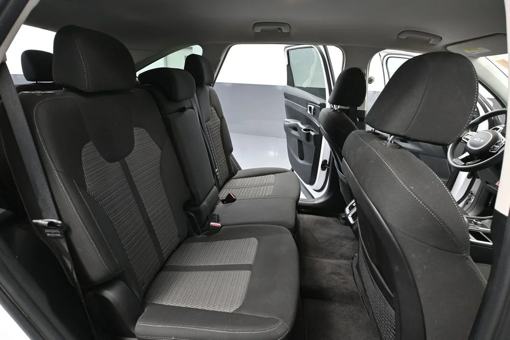 2023 Kia Sorento LX - Photo 43
