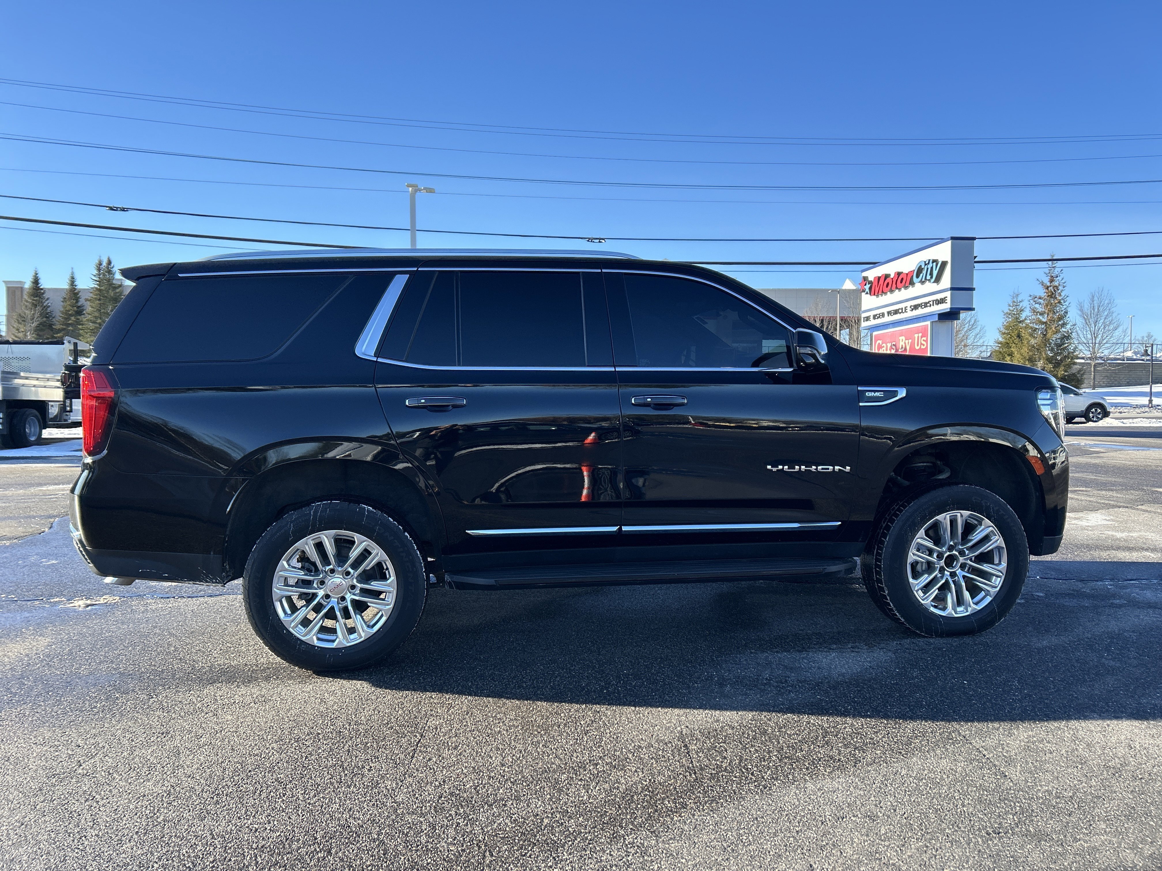 Used 2021 Onyx Black GMC SLT image 7