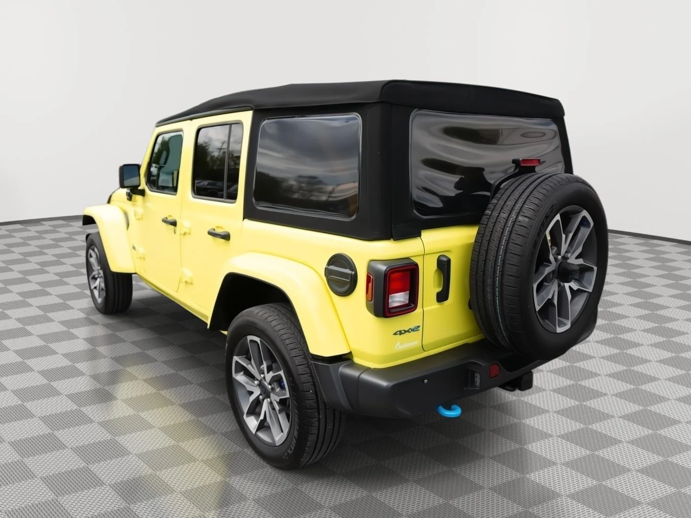 Used 2024 High Velocity Clearcoat Jeep Sport S image 7