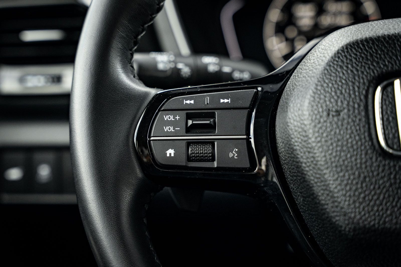 Used 2025  Honda EX-L image 25