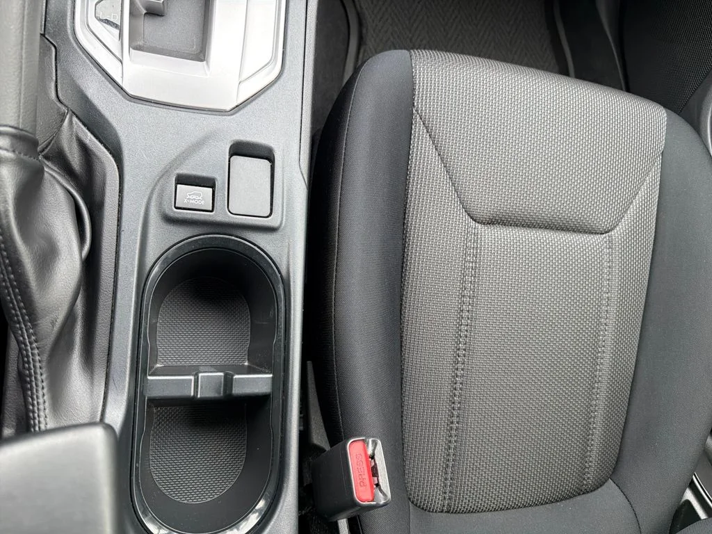 Used 2023 Gray Subaru Base image 32